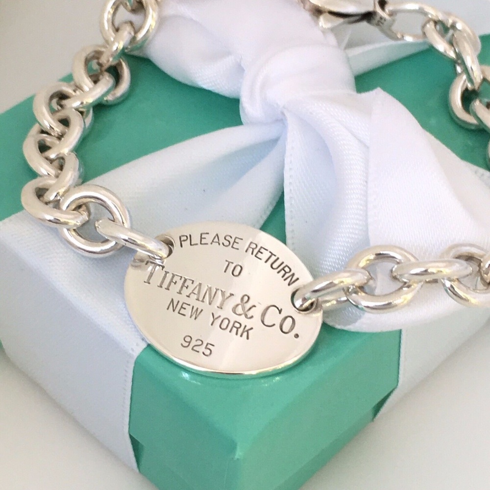 Return to Tiffany Oval Tag Charm Bracelet in Sterling Silver